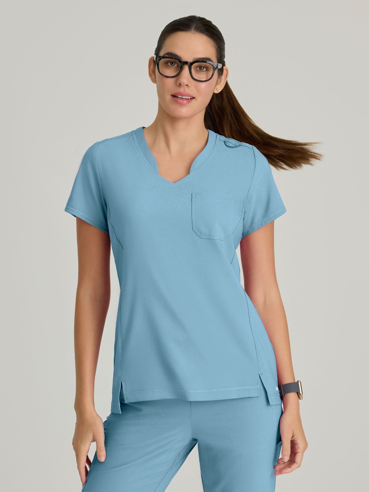 Grey’s Anatomy™ Scrubs Evolve Sway Mujer Ocean Mist
