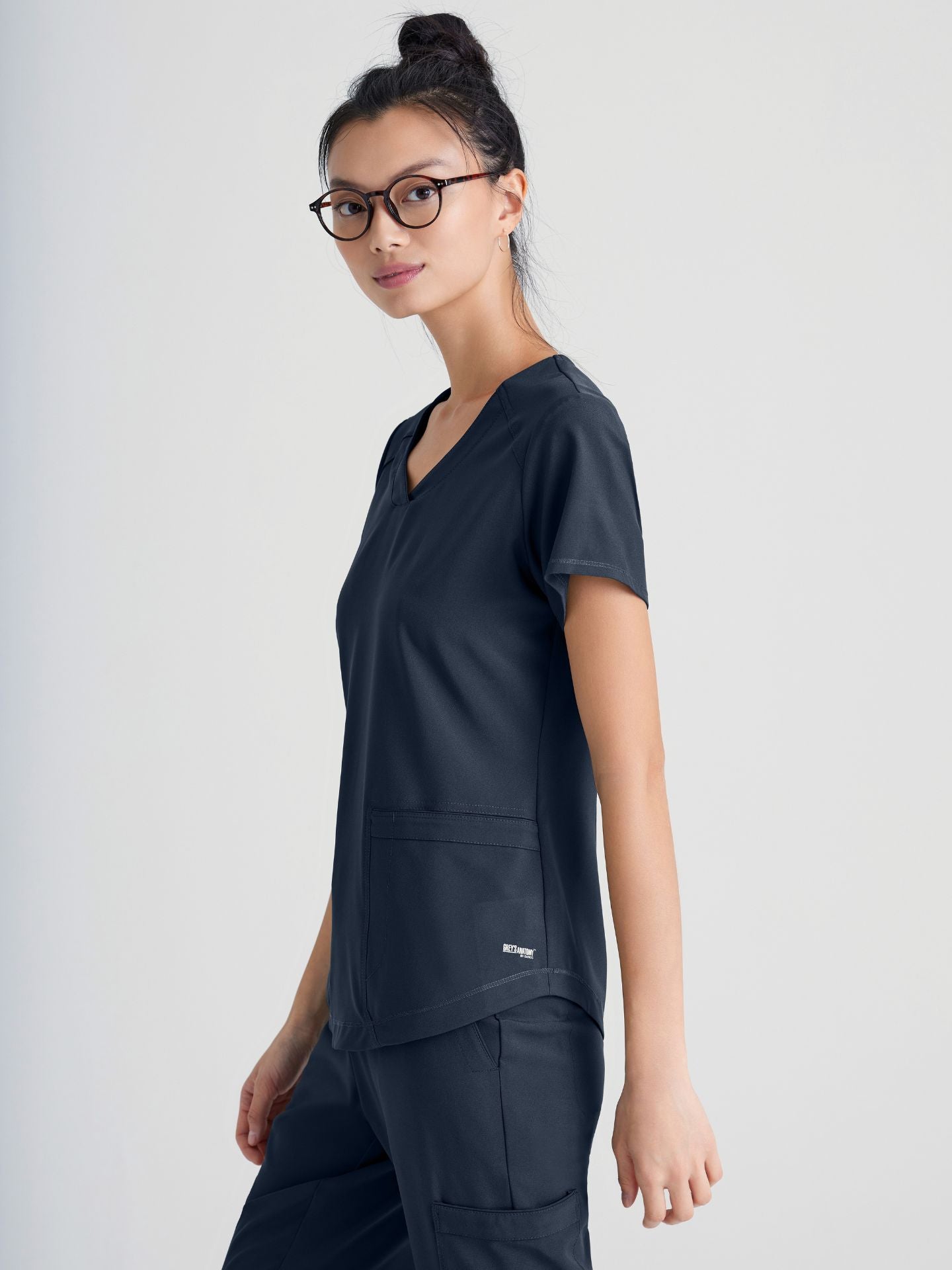 Grey’s Anatomy™ Scrubs Evolve Rhythm Mujer Steel