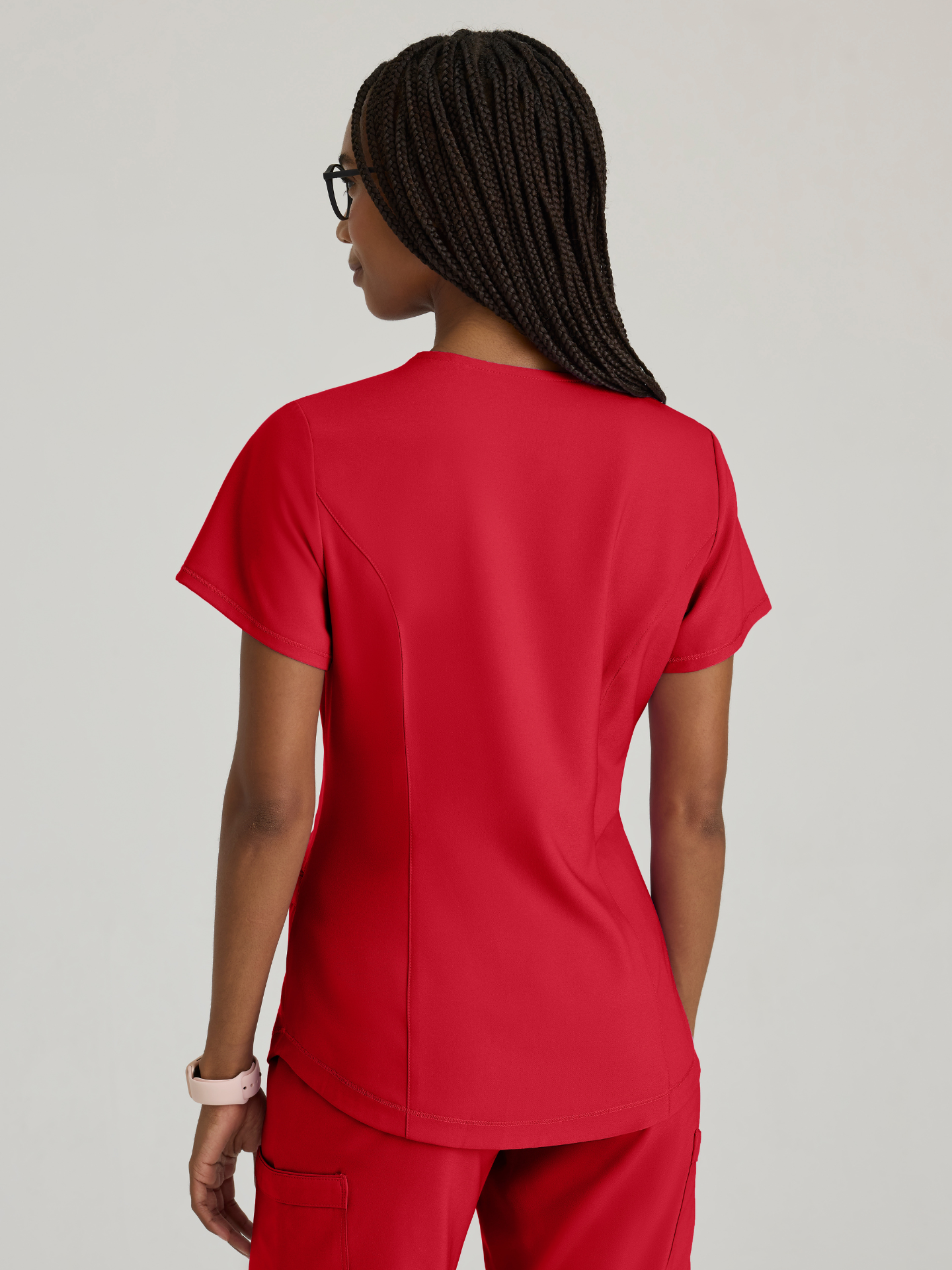 Grey’s Anatomy™ Scrubs Evolve Rhythm Mujer True Red
