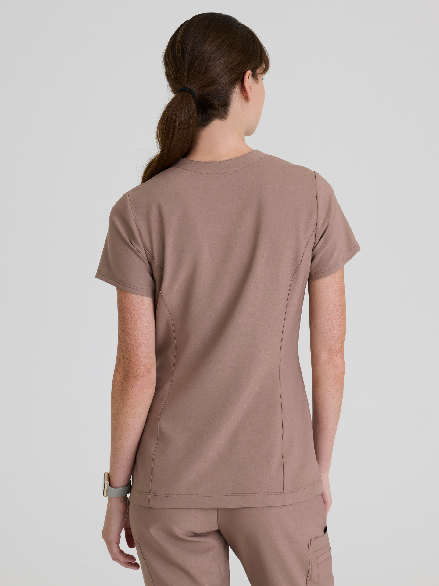 Grey’s Anatomy™ Scrubs Sky Flare Mujer Driftwood