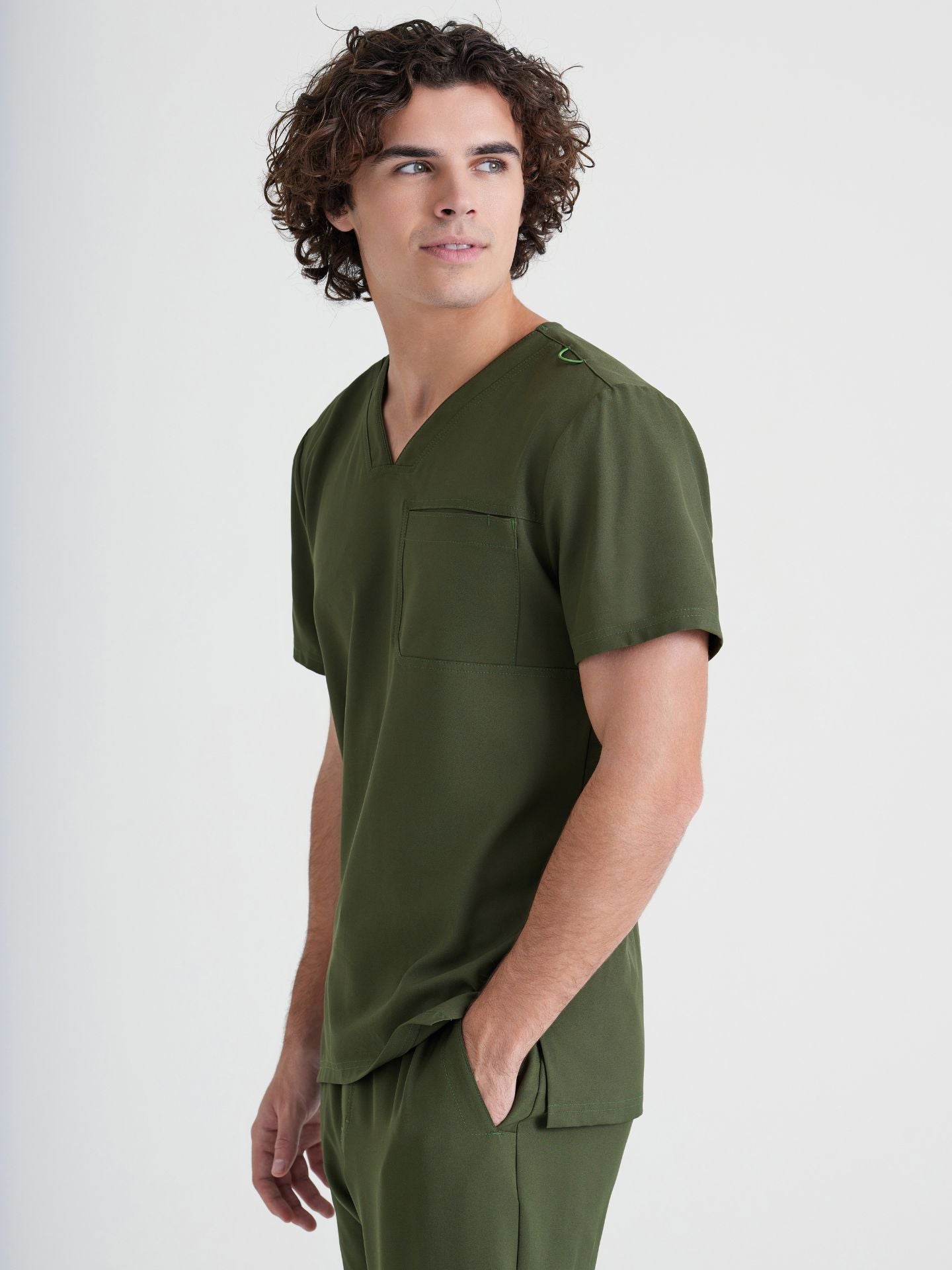 Grey’s Anatomy™ Scrubs Evolve Hombre Fern