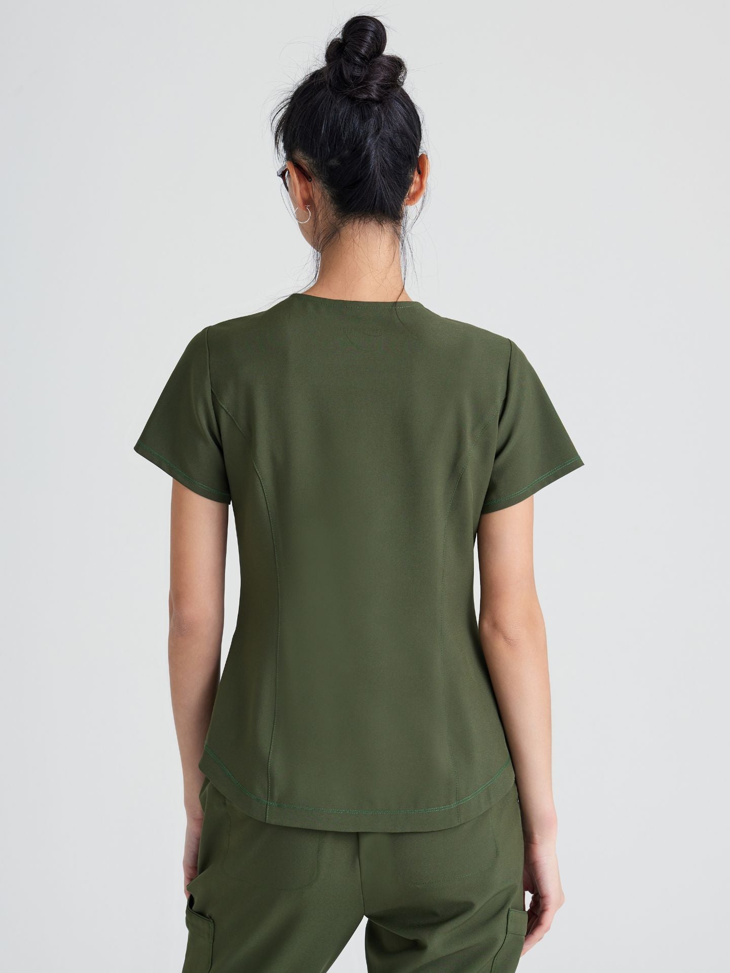 Grey’s Anatomy™ Scrubs Evolve Rhythm Mujer Fern