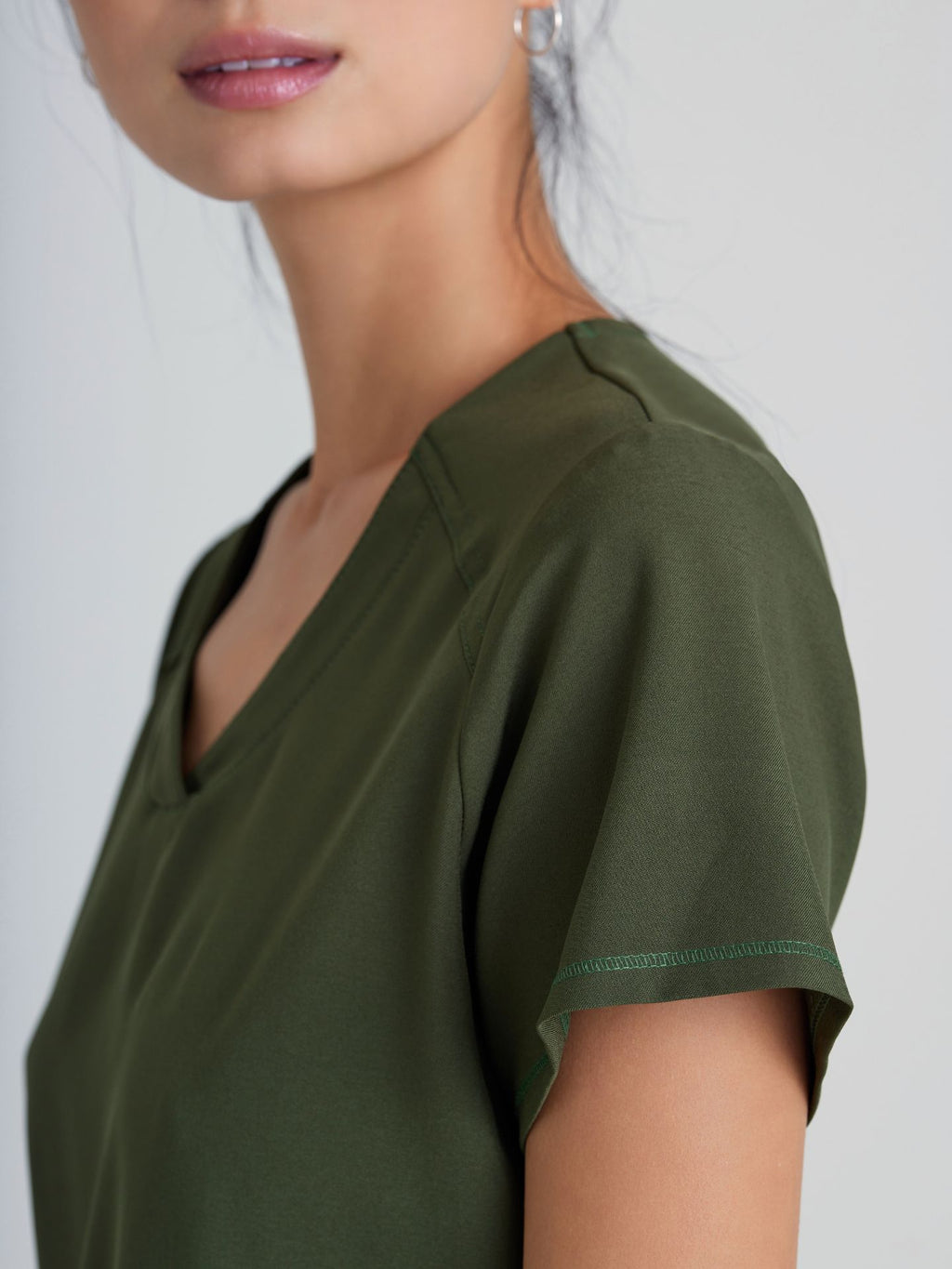 Grey’s Anatomy™ Scrubs Evolve Rhythm Mujer Fern