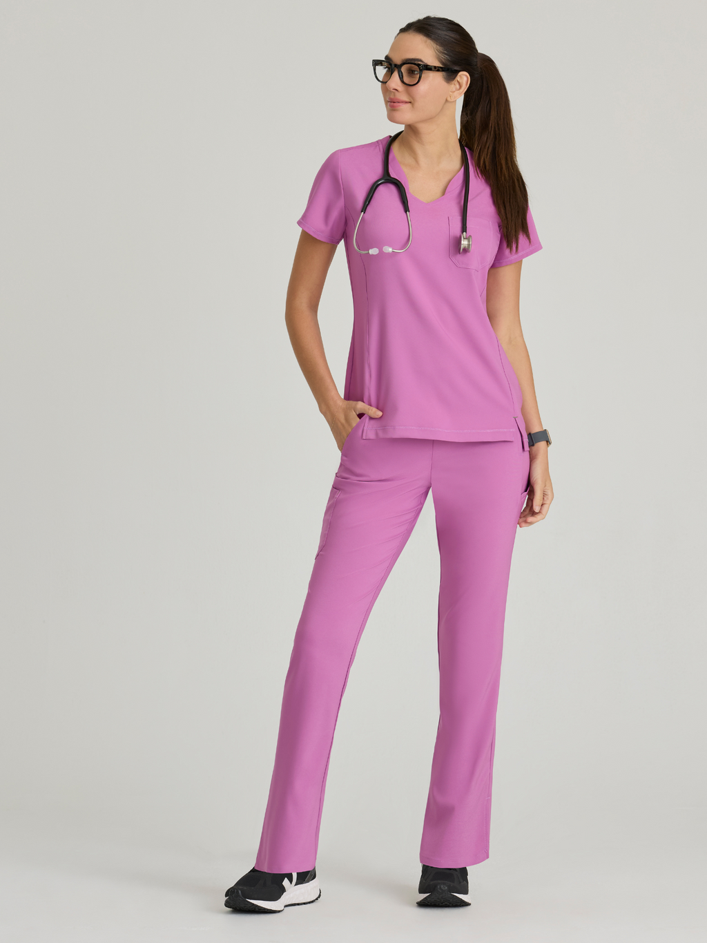 Grey’s Anatomy™ Scrubs Evolve Sway Mujer Twilight Mauve