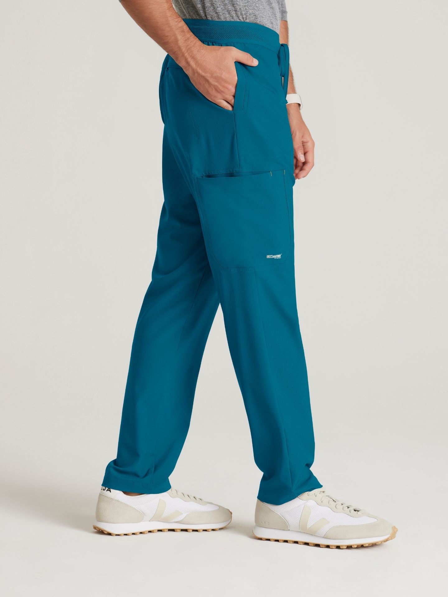 Grey’s Anatomy™ Scrubs Evolve Hombre Bahama