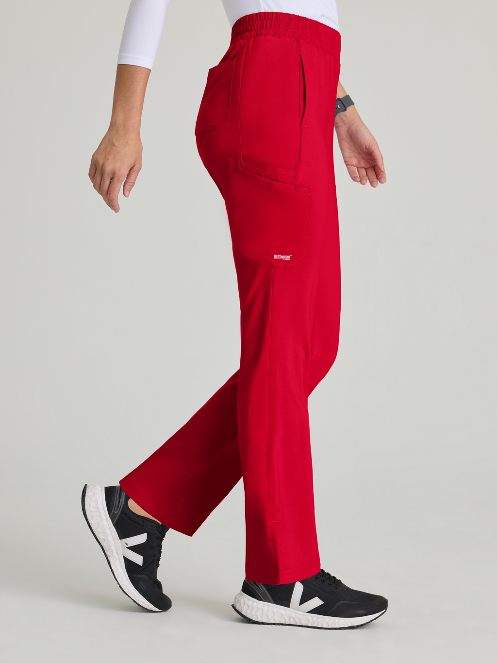 Grey’s Anatomy™ Scrubs Evolve Rhythm Mujer True Red