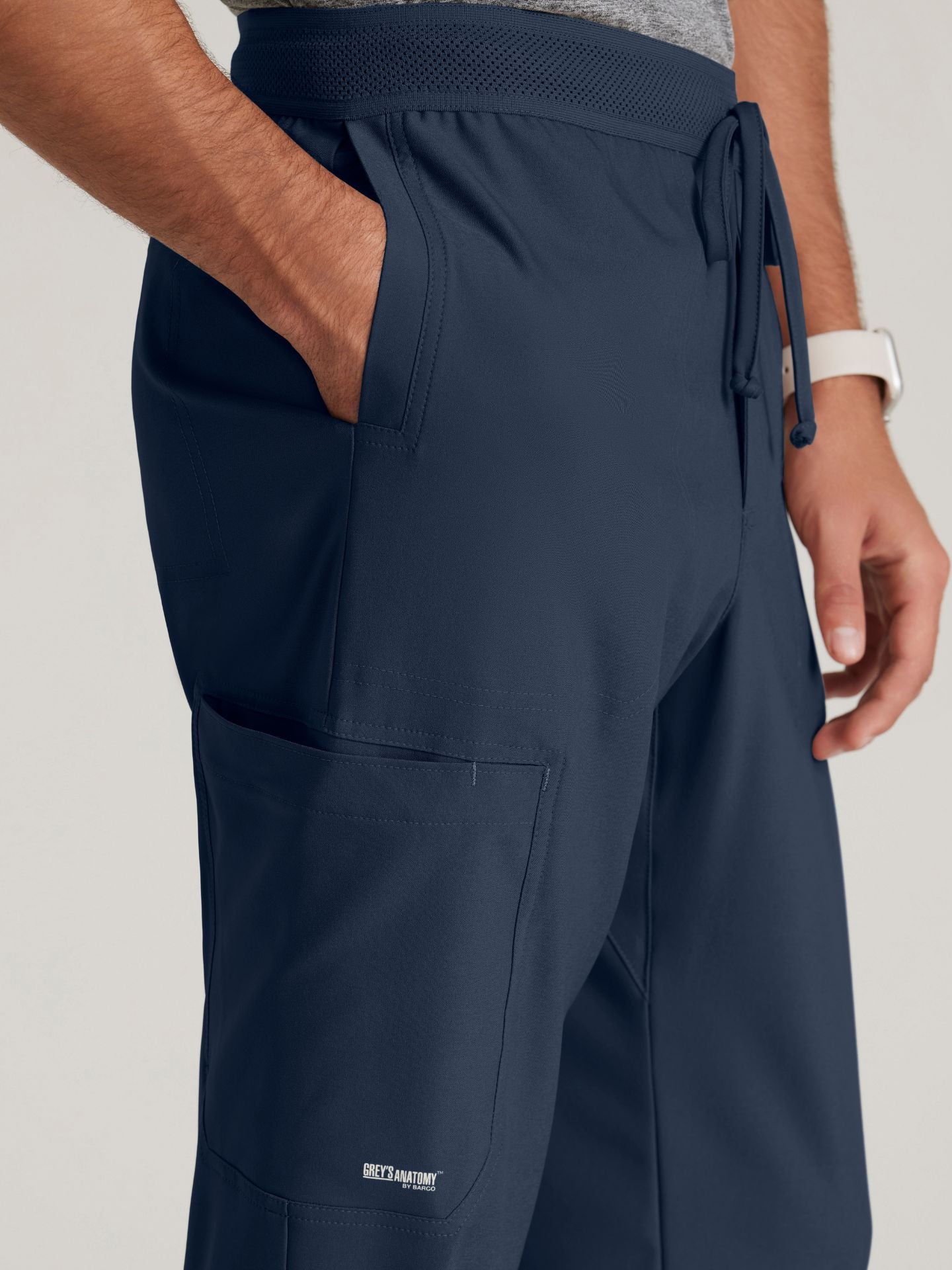 Grey’s Anatomy™ Scrubs Evolve Hombre Steel