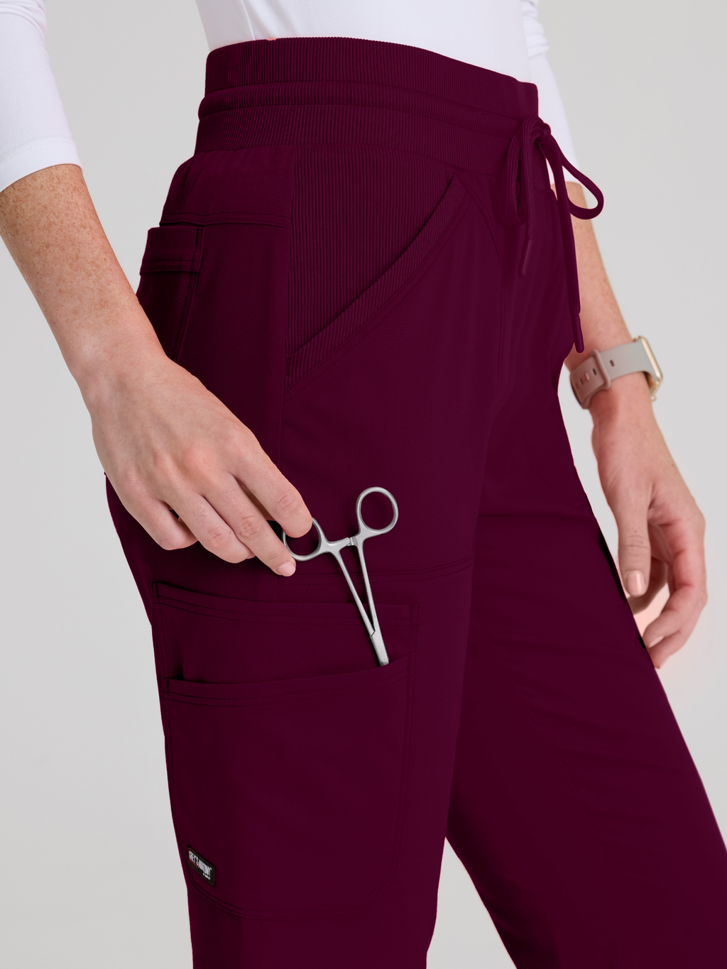 Grey’s Anatomy™ Scrubs Spandex Kristi Wine