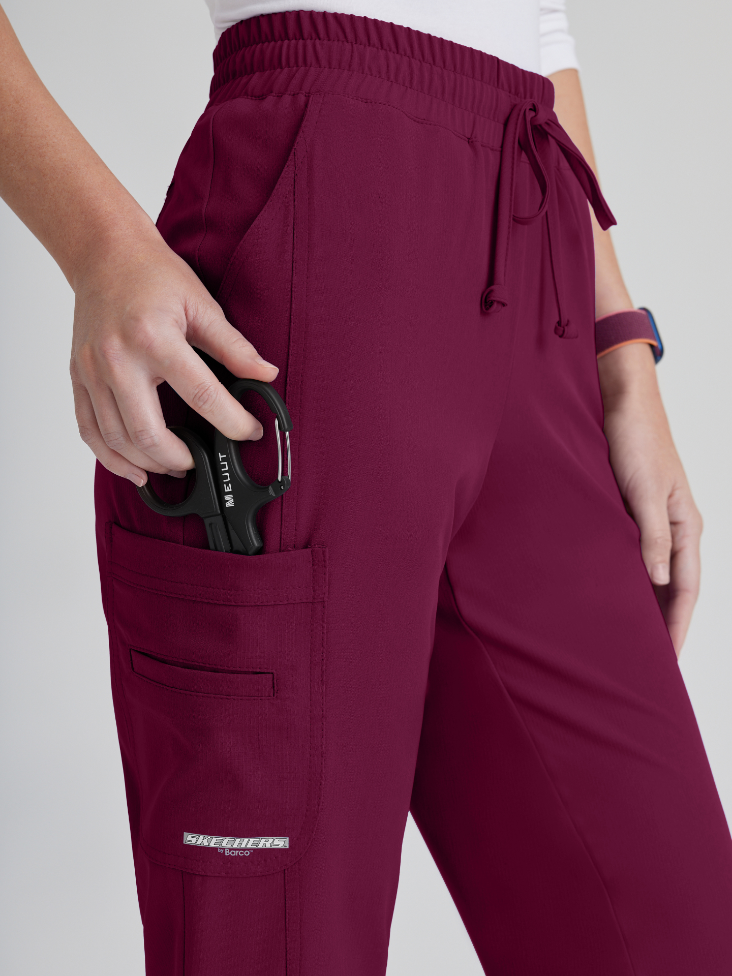 Skechers™ Scrubs Breeze Mujer Wine