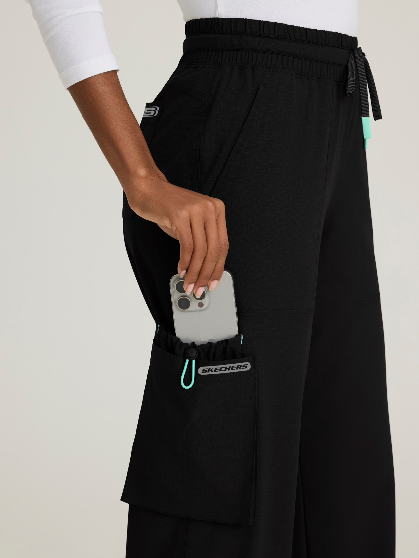 Skechers™ Ripstop Scrubs Mujer Black